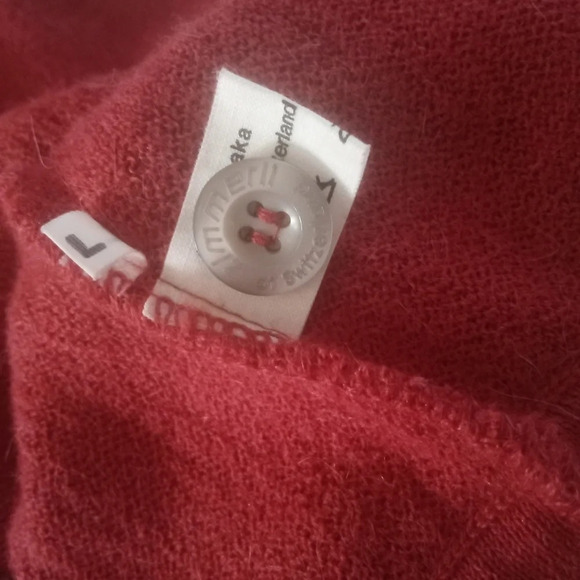 Zimmerli of Switzerland Women's Red 100% Alpaca Button Up Vest Size Large - Picture 8 of 9
